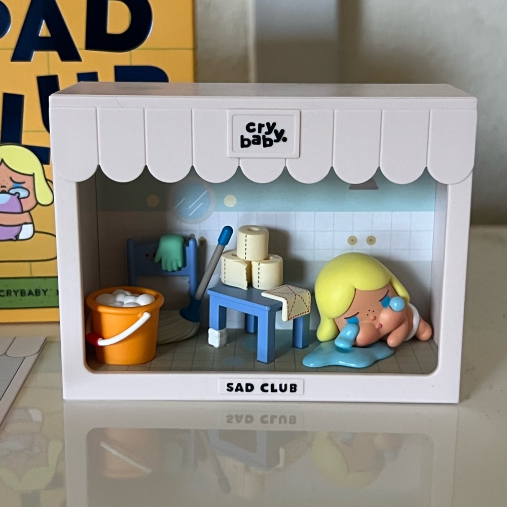 Pop Mart Crybaby Scene Set Big Cleaning Day